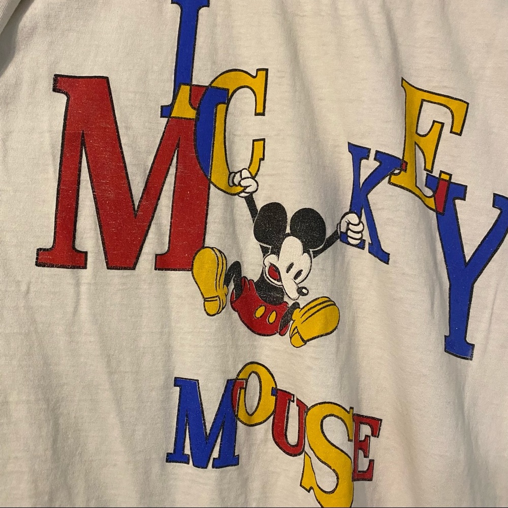 VINTAGE MICKEY MOUSE T SHIRT!
